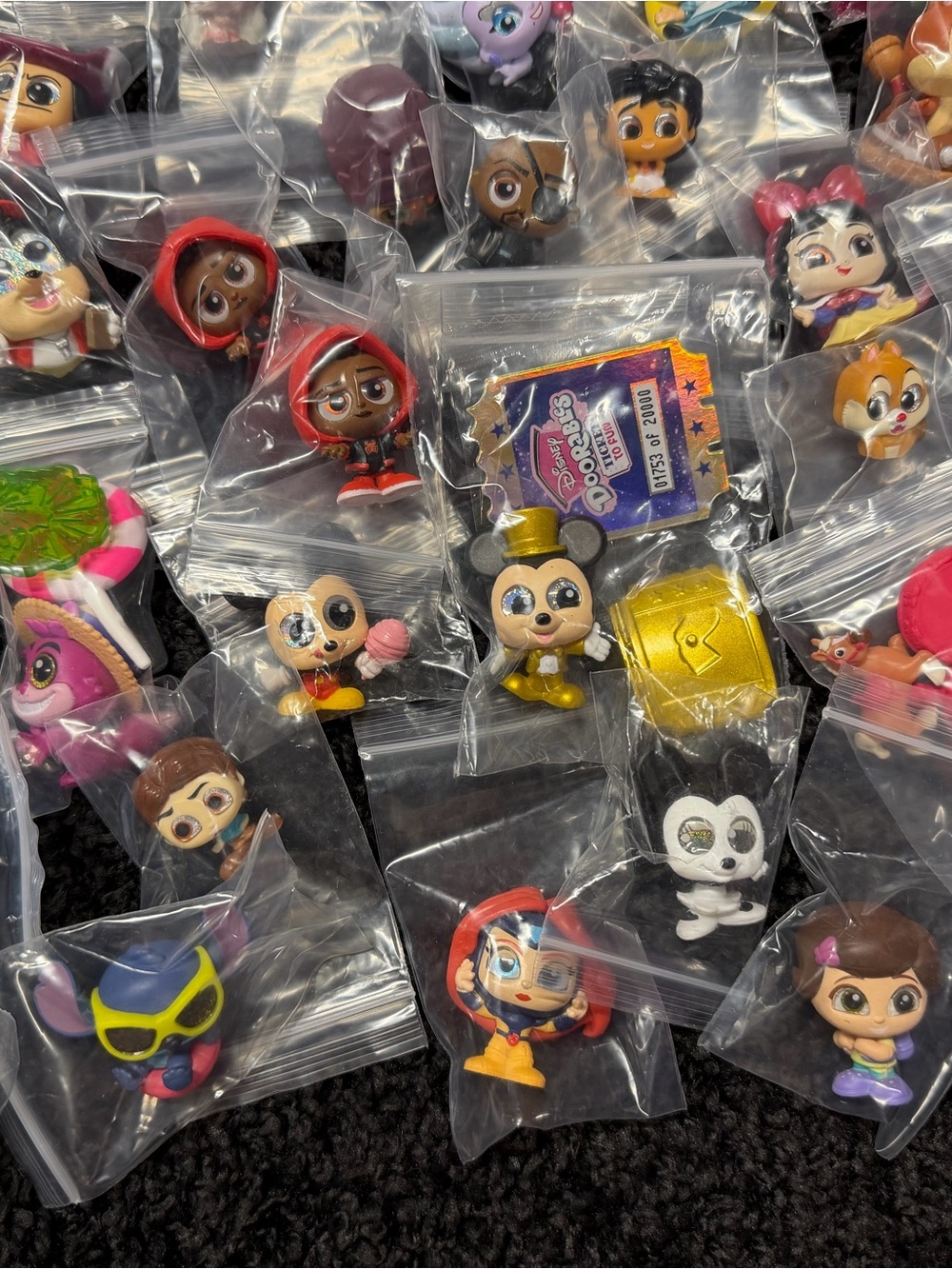 Doorables Bundle! Includes Moose, Early Series & Golden TTF Mickey! - Picture 4 of 5
